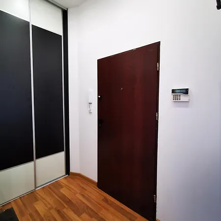 Apartament Instaldom *